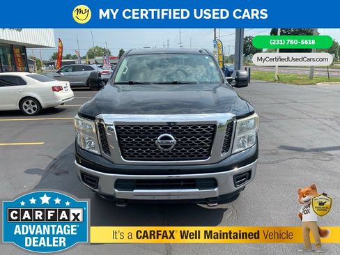Used 2017 Nissan Titan SV AWD/4WD image 2