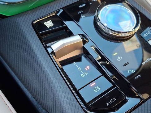 Certified 2025 BMW X3 xDrive30i w/ Convenience Package image 16