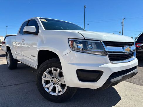 Used 2018 Chevrolet Colorado LT RWD image 3