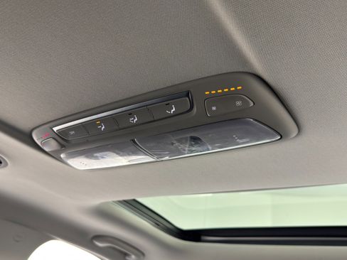 Used 2020 Kia Telluride S image 32