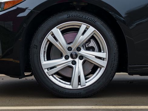 Certified 2025 Audi A5 2.0T Premium w/ Convenience Package image 30