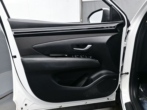 Certified 2024 Hyundai Tucson Limited image 9