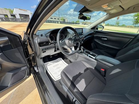 Used 2024 Nissan Sentra SV image 20