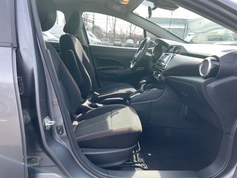 Used 2020 Nissan Versa SR FWD image 12