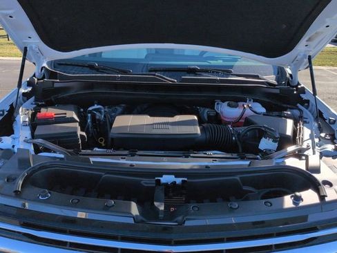 New 2026 Chevrolet Suburban Premier w/ Sun And Tow Package image 29