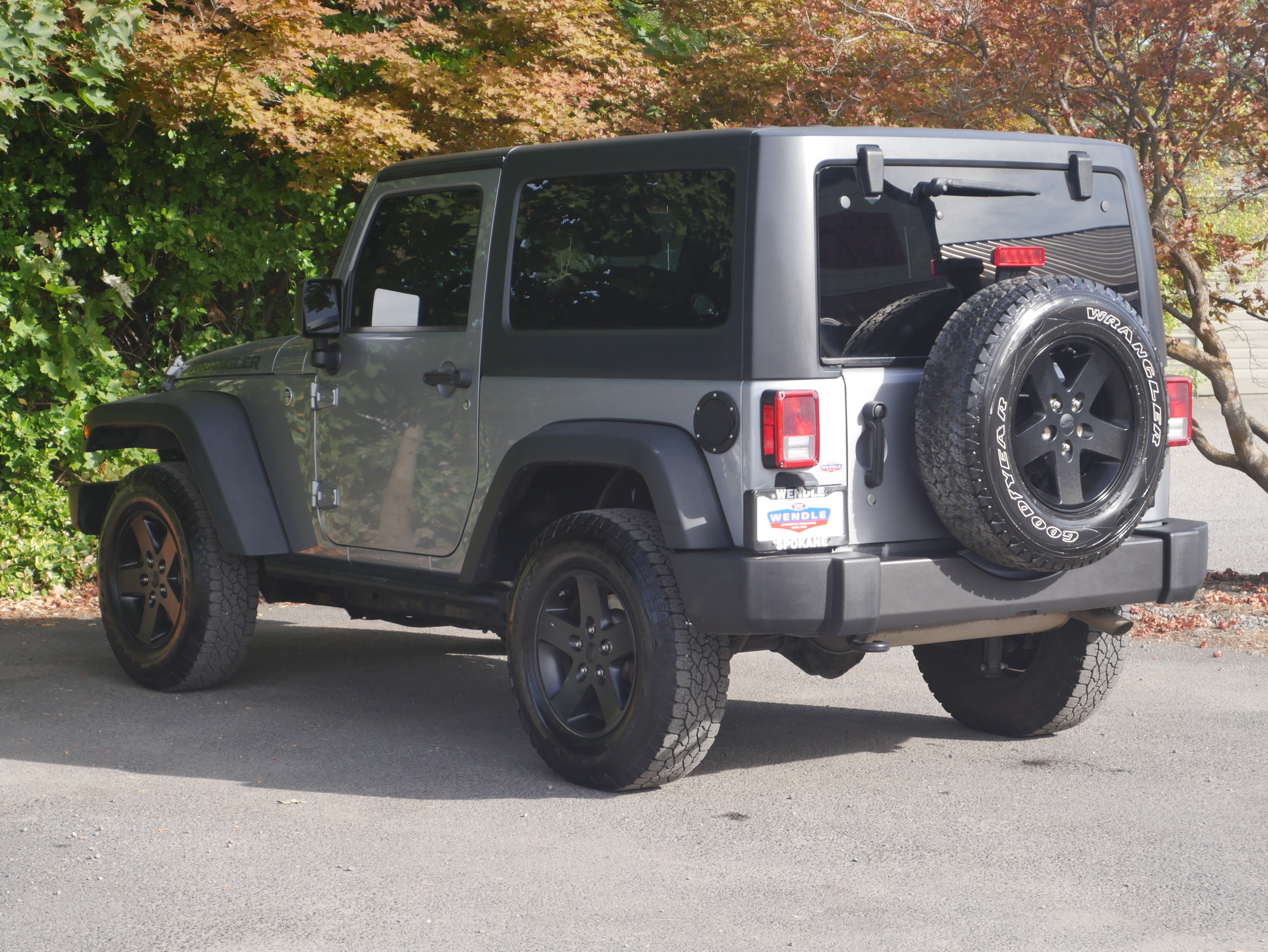 Used 2016 Jeep Wrangler Sport AWD/4WD image 14