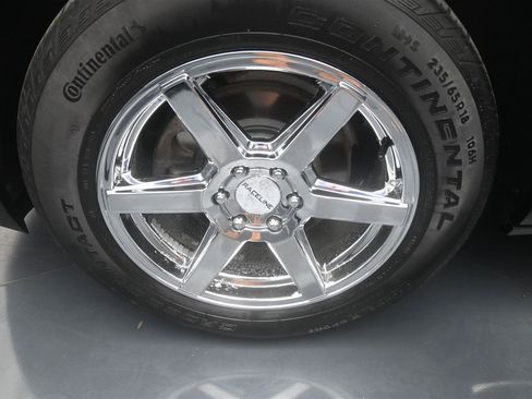 Used 2019 GMC Acadia SLT FWD image 17