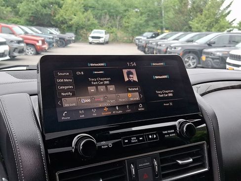 Used 2023 Nissan Armada Platinum w/ Captain's Chairs Package AWD/4WD image 18