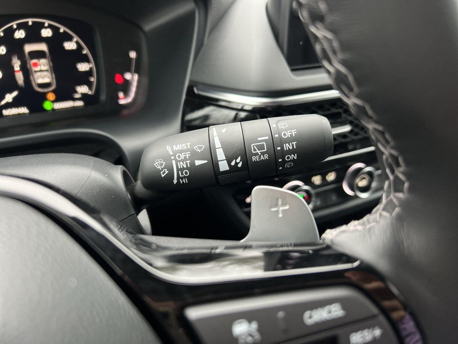 Certified 2025 Acura ADX FWD image 31