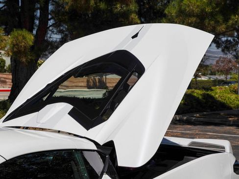 Used 2023 Chevrolet Corvette Stingray Premium Cpe w/ Z51 Performance Package image 58