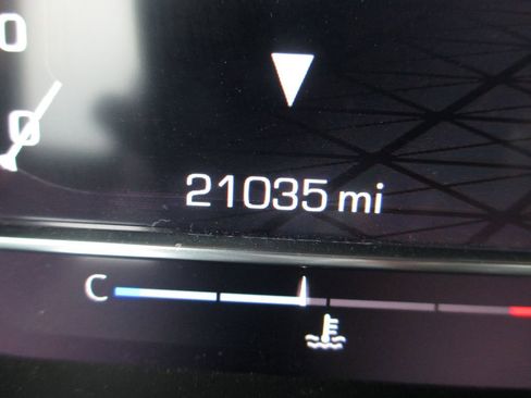 Used 2025 GMC Sierra 1500 SLT image 30