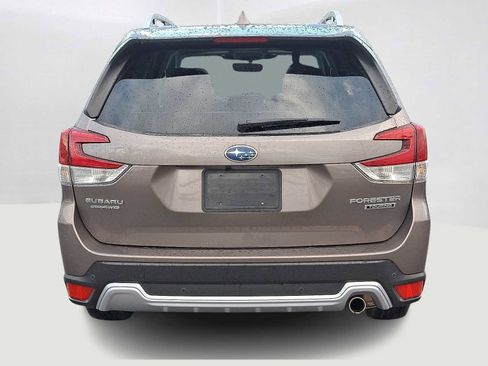 Used 2023 Subaru Forester Touring image 6
