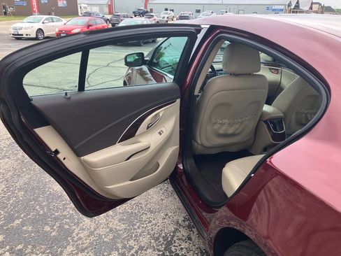 Used 2016 Buick LaCrosse Leather w/ Experience Buick Package FWD image 11