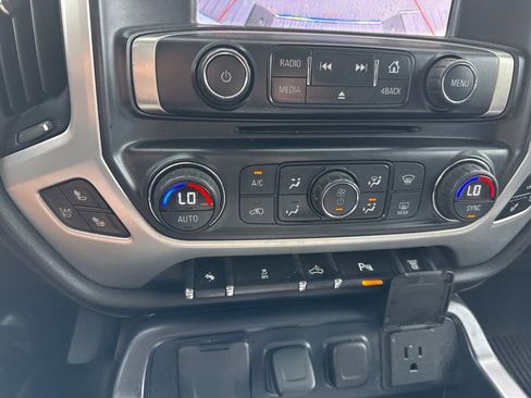 Used 2015 GMC Sierra 2500 SLT w/ Duramax Plus Package AWD/4WD image 14
