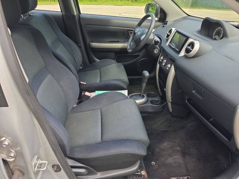 Used 2006 Scion xA FWD image 16