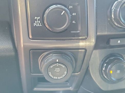 Used 2018 Ford F150 XLT w/ Equipment Group 302A Luxury AWD/4WD image 22