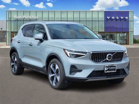 New 2025 Volvo XC40 B5 Core w/ Protection Package Premier image 1