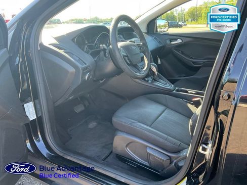 Used 2018 Ford Focus SE FWD image 15