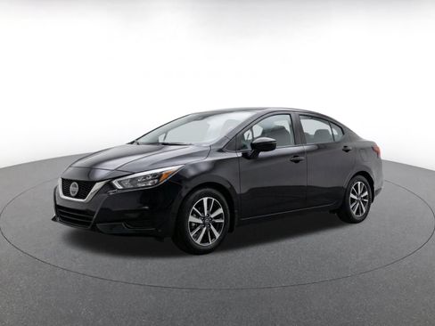 Used 2025 Nissan Versa SV FWD image 3
