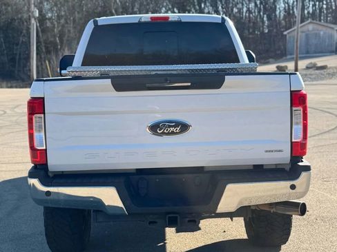 Used 2017 Ford F350 Lariat image 5