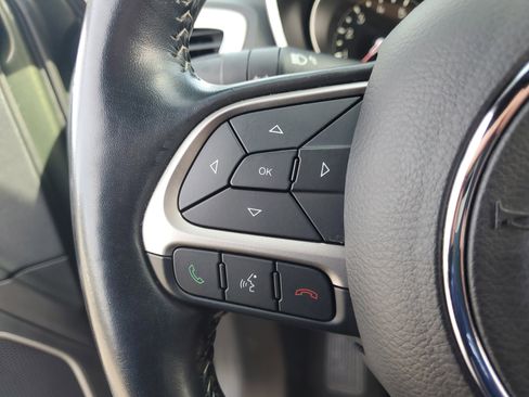 Used 2021 Jeep Compass Latitude w/ Driver Assistance Group image 20