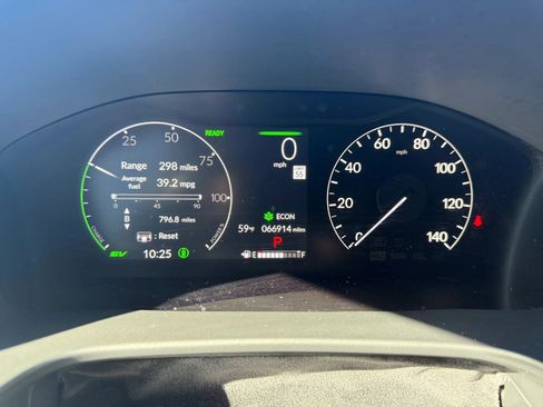 Used 2023 Honda CR-V Sport image 11