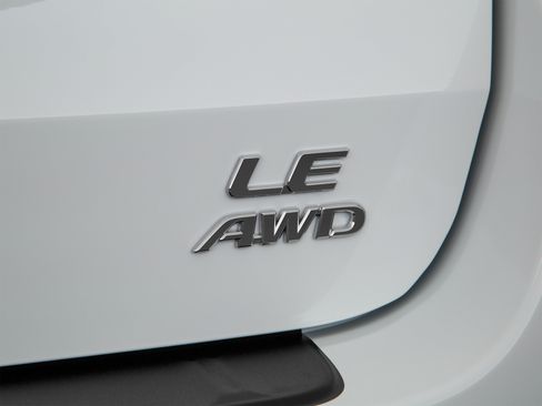 Used 2020 Toyota Sienna LE FWD image 52