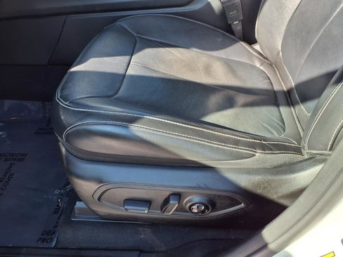 Used 2022 Jeep Grand Cherokee L Limited image 21