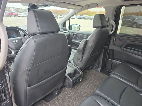 Certified 2024 Honda Odyssey EX-L image 19