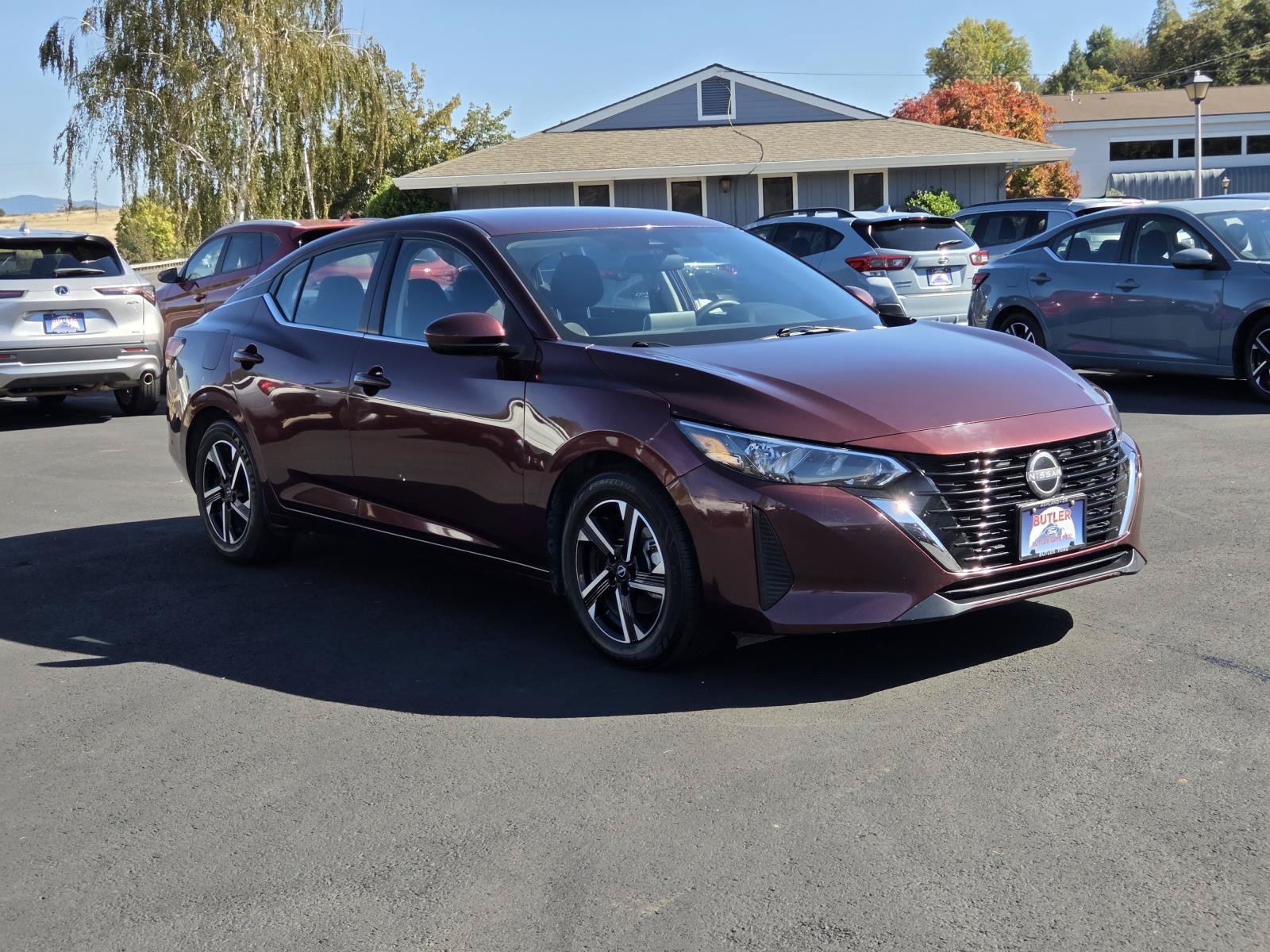 Used 2025 Nissan Sentra SV FWD image 3