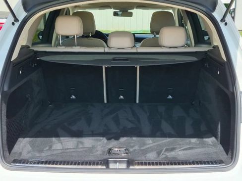 Used 2021 Mercedes-Benz GLC 300 4MATIC image 36