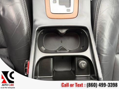 Used 2010 Volvo XC70 3.2 image 26