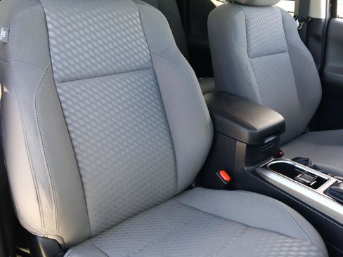 Used 2023 Toyota Tacoma SR5 RWD image 17