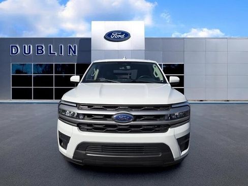 Used 2022 Ford Expedition XLT RWD image 2