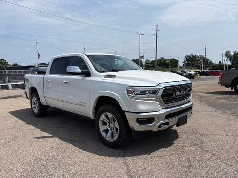 Used 2021 RAM 1500 Limited AWD/4WD image 1