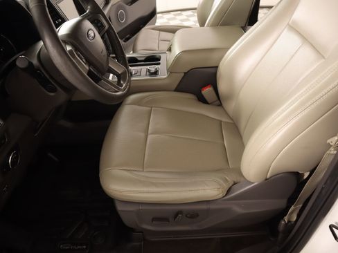 Used 2021 Ford Expedition Max XLT AWD/4WD image 12