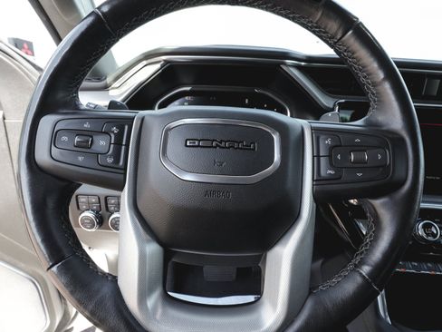 Used 2024 GMC Sierra 1500 Denali w/ Technology Package AWD/4WD image 19