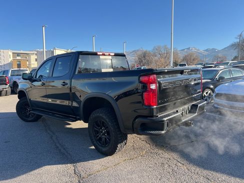 Used 2025 Chevrolet Silverado 1500 ZR2 w/ Technology Package image 11