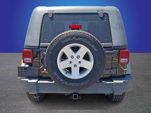 Used 2011 Jeep Wrangler Sport AWD/4WD image 5