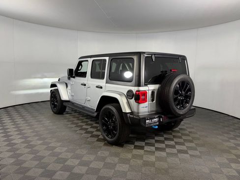 Used 2023 Jeep Wrangler Unlimited Sahara image 7