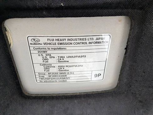 Used 2011 Subaru Outback 2.5i Limited w/ PWR Moonroof Pkg image 24