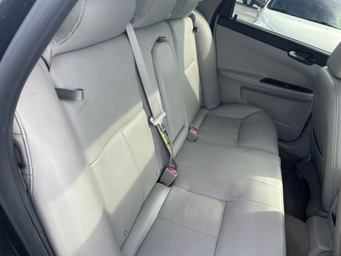 Used 2006 Chevrolet Impala SS w/ Convenience Package image 12