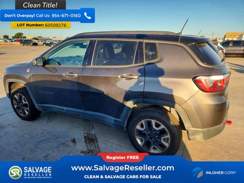 Used 2018 Jeep Compass Trailhawk AWD/4WD image 3
