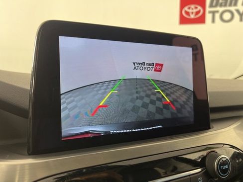 Used 2022 Ford Escape Titanium image 13