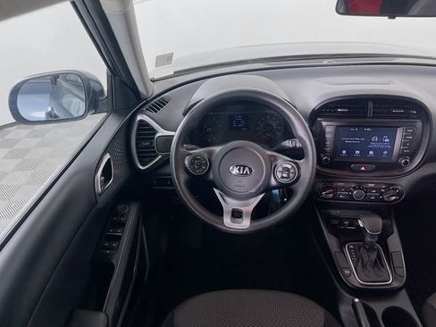 Used 2020 Kia Soul LX FWD image 21