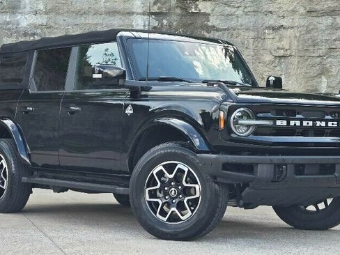 Used 2021 Ford Bronco Outer Banks AWD/4WD image 1