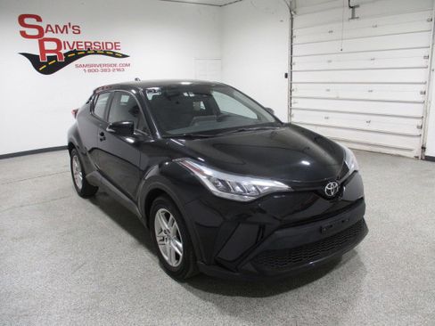 Used 2020 Toyota C-HR image 6