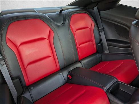 Used 2021 Chevrolet Camaro LT image 17