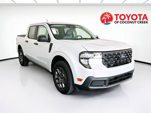 Used 2025 Ford Maverick XLT FWD image 1