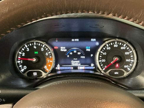 Used 2016 Jeep Renegade Limited image 16